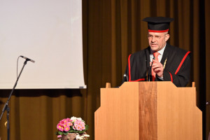 Dekan doc. dr. Tadej Stegu. Foto: Tatjana Splichal